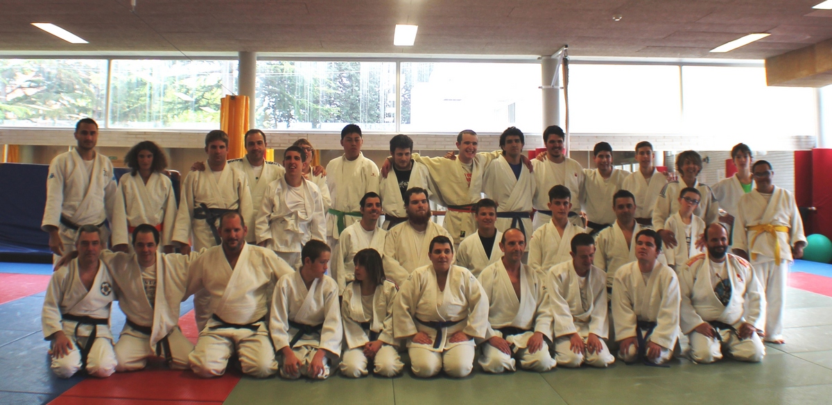 Gran participaci&oacute;n en el entrenamiento de Judo con discapacidad intelectual. Pamplona 12-05-18
